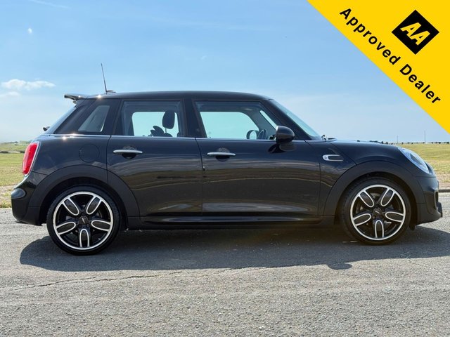 2017 MINI HATCH 1.5 Cooper Hatchback 5dr Petrol Manual Euro 6 (s/s) (136 ps) &pound;9280.00
