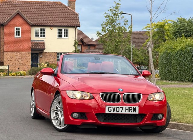 View our BMW 3 SERIES