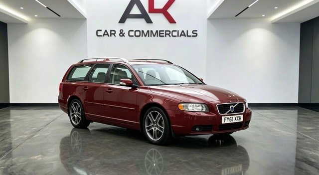 View our VOLVO V50