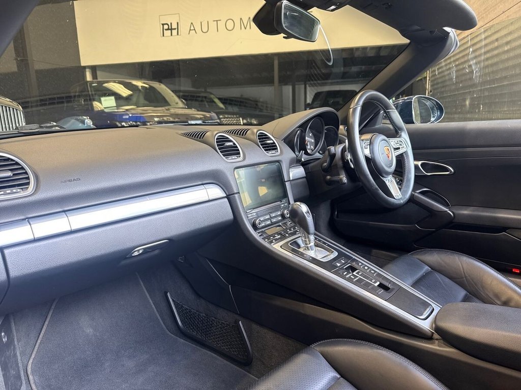 USED 2019 19 PORSCHE 718 BOXSTER 2.0T Convertible GPF 2dr Petrol PDK Euro 6 (s/s) (300 ps) SPORTS SEATS|FULL PORSCHE HIST