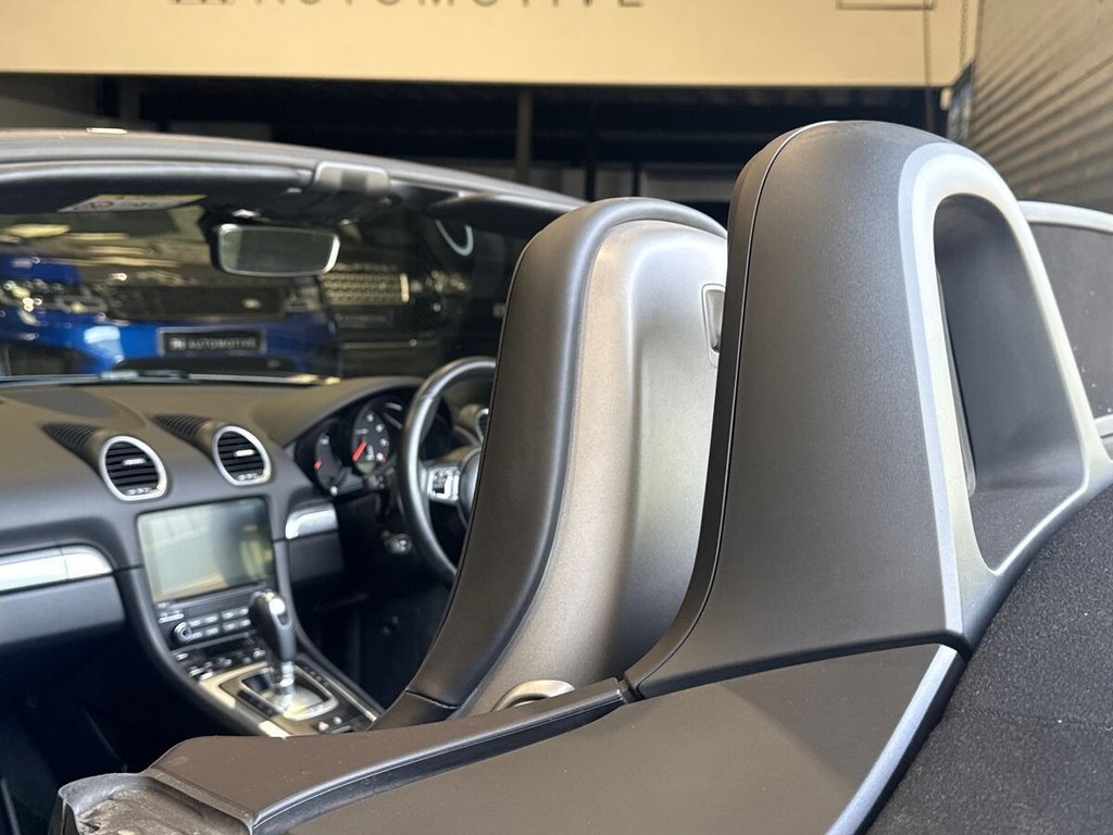 USED 2019 19 PORSCHE 718 BOXSTER 2.0T Convertible GPF 2dr Petrol PDK Euro 6 (s/s) (300 ps) SPORTS SEATS|FULL PORSCHE HIST