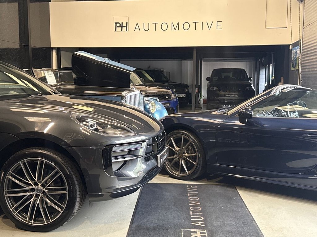 USED 2019 19 PORSCHE 718 BOXSTER 2.0T Convertible GPF 2dr Petrol PDK Euro 6 (s/s) (300 ps) SPORTS SEATS|FULL PORSCHE HIST