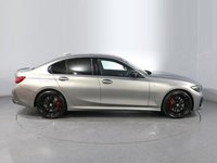 USED 2021 70 BMW 3 SERIES 3.0 M340i MHT Saloon 4dr Petrol Hybrid Auto xDrive Euro 6 (s/s) (374 ps) GREAT SPECIFICATION + HARMAN KARDON + PARK ASSISTANT PLUS + TECHNOLOGY PACK + HEATED STEERING WHEEL + SUNROOF + COMFORT PLUS PACKAGE/ PARKING ASSISTANT, HEAD-UP DISPLAY, ENHANCED BLUETOOTH, ELECTRIC BOOTLID, COMFORT ACCESS, LUMBAR SUPPORT, LIVE COCKPIT PRO, GESTURE CONTROL, HEATED STEERING WHEEL, WIRELESS PHONE CHARGING, SUNROOF, MEMORY SEATS*