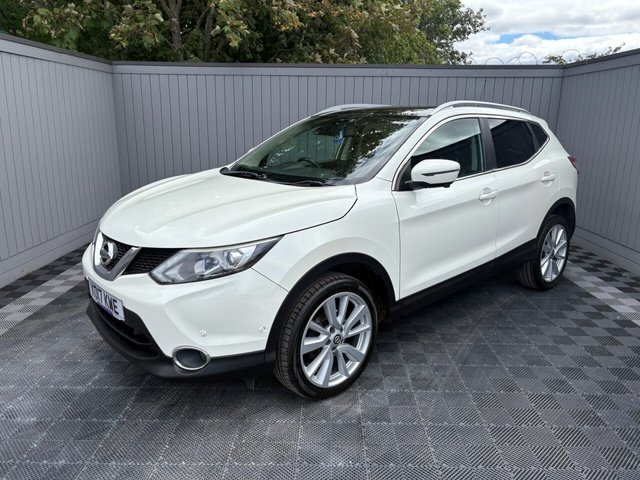 View our NISSAN QASHQAI