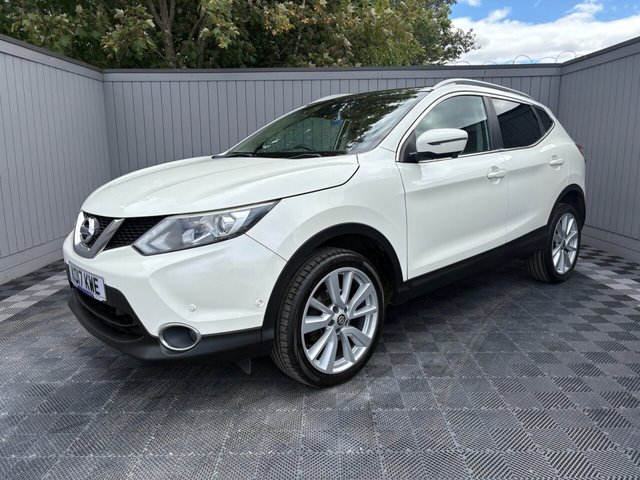 View our NISSAN QASHQAI