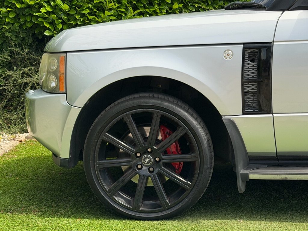 USED 2008 57 LAND ROVER RANGE ROVER 3.6 TD V8 Vogue Station Wagon 5dr Diesel Automatic (299 g/km, 272 bhp) TV, HEATED WHEEL, SUN ROOF