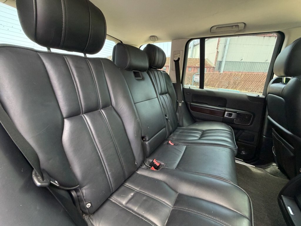 USED 2008 57 LAND ROVER RANGE ROVER 3.6 TD V8 Vogue Station Wagon 5dr Diesel Automatic (299 g/km, 272 bhp) TV, HEATED WHEEL, SUN ROOF