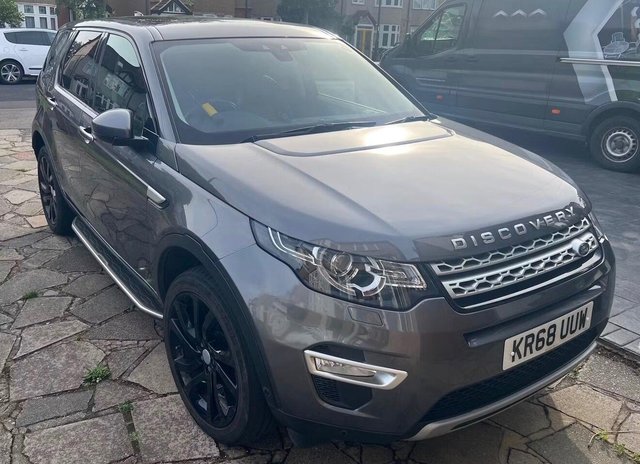 View our Land Rover Discovery Sport 2.0 TD4 HSE Luxury Auto 4WD Euro 6 (s/s) 5dr