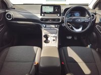 USED 2022 22 HYUNDAI KONA 64kWh Premium SUV 5dr Electric Auto (10.5kW Charger) (204 ps) Full Hyundai Service History  |  Only 2 Owners From Brand New  |  2 Keys