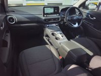 USED 2022 22 HYUNDAI KONA 64kWh Premium SUV 5dr Electric Auto (10.5kW Charger) (204 ps) Full Hyundai Service History  |  Only 2 Owners From Brand New  |  2 Keys