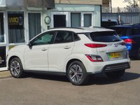 USED 2022 22 HYUNDAI KONA 64kWh Premium SUV 5dr Electric Auto (10.5kW Charger) (204 ps) Full Hyundai Service History  |  Only 2 Owners From Brand New  |  2 Keys