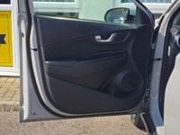 USED 2022 22 HYUNDAI KONA 64kWh Premium SUV 5dr Electric Auto (10.5kW Charger) (204 ps) Full Hyundai Service History  |  Only 2 Owners From Brand New  |  2 Keys