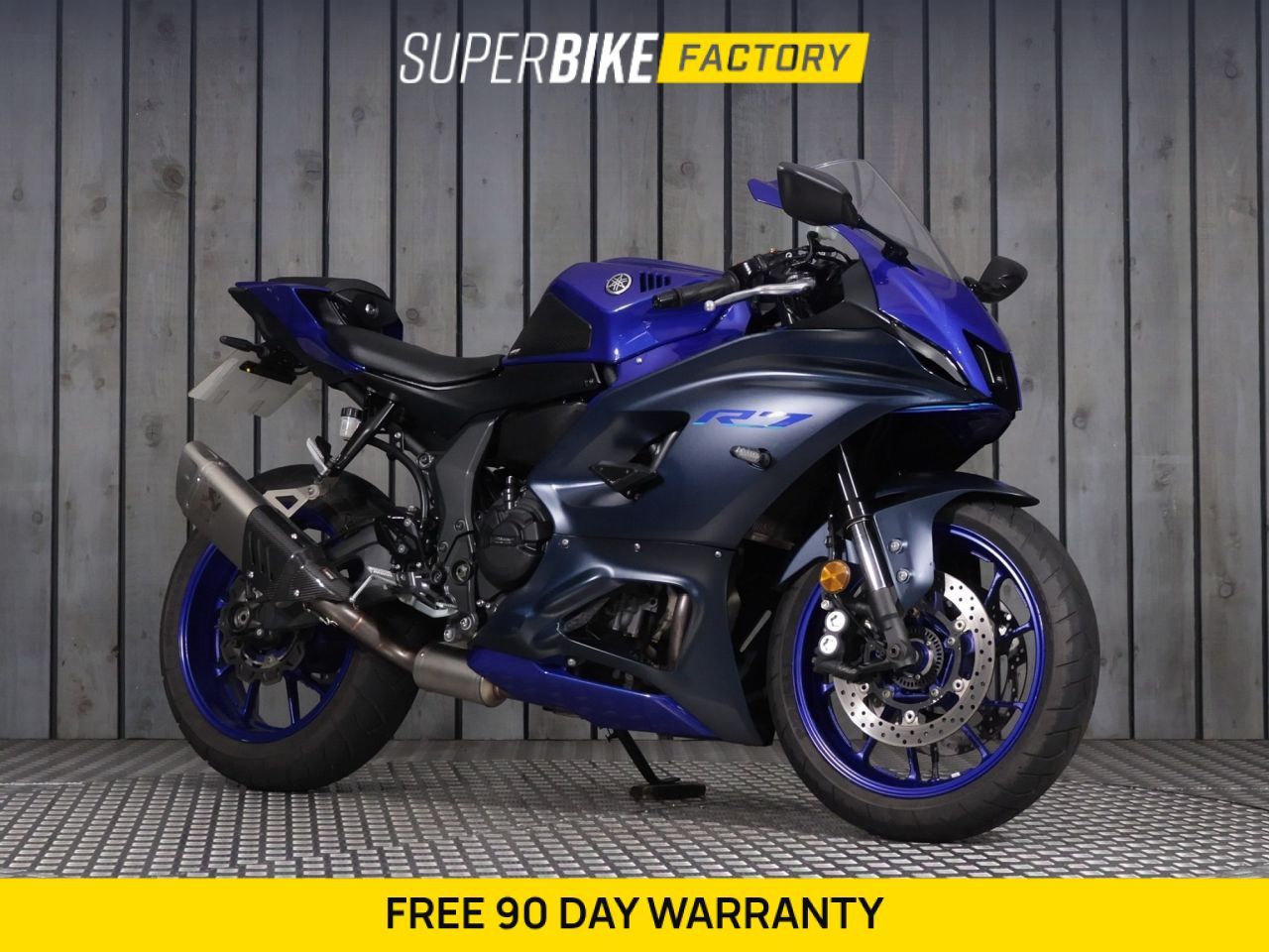YAMAHA R7R7