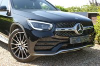 USED 2020 09 MERCEDES-BENZ GLC 2.0 GLC300d AMG Line (Premium) SUV 5dr Diesel G-Tronic+ 4MATIC Euro 6 (s/s) (245 ps) COMAND Rear Cam Heat Seats