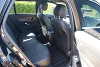 USED 2020 09 MERCEDES-BENZ GLC 2.0 GLC300d AMG Line (Premium) SUV 5dr Diesel G-Tronic+ 4MATIC Euro 6 (s/s) (245 ps) COMAND Rear Cam Heat Seats