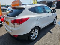USED 2011 61 HYUNDAI IX35 2.0 CRDi Premium SUV 5dr Diesel Auto 4WD Euro 5 (184 ps) 
