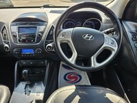 USED 2011 61 HYUNDAI IX35 2.0 CRDi Premium SUV 5dr Diesel Auto 4WD Euro 5 (184 ps) 