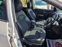 USED 2011 61 HYUNDAI IX35 2.0 CRDi Premium SUV 5dr Diesel Auto 4WD Euro 5 (184 ps) 