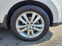 USED 2011 61 HYUNDAI IX35 2.0 CRDi Premium SUV 5dr Diesel Auto 4WD Euro 5 (184 ps) 