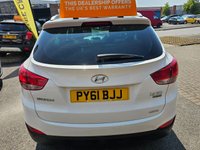 USED 2011 61 HYUNDAI IX35 2.0 CRDi Premium SUV 5dr Diesel Auto 4WD Euro 5 (184 ps) 