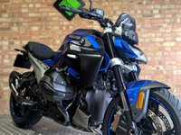 USED 2025 25 BMW R 1300 R SE. TOP SPEC. 624 MILES. 1ST SERVICE JUST DONE. TOP SPEC SE MODEL