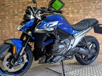 USED 2025 25 BMW R 1300 R SE. TOP SPEC. 624 MILES. 1ST SERVICE JUST DONE. TOP SPEC SE MODEL