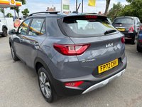 USED 2022 72 KIA STONIC Grey 1.0 T-GDi 2 SUV, 20,434 miles, Euro 6, Automatic, 16in Alloys, 8in Touchscreen, CarPlay/Android Auto, Bluetooth, Cruise, A/C.! This 2022 Kia Stonic T GDi 2 is a superb example, boasting exceptionally low mileage for its age with only 20434 miles covered by its single owner. This Euro 6 compliant 1.0 litre petrol model comes with a full service history, ensuring its mechanical well being, and will be supplied with a fresh 12 months MOT for your peace of mind. Inside, you'll find a host of convenient features designed to enhance your driving experience, including Apple CarPlay and Android Auto with voice control, allowing