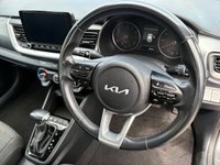 USED 2022 72 KIA STONIC Grey 1.0 T-GDi 2 SUV, 20,434 miles, Euro 6, Automatic, 16in Alloys, 8in Touchscreen, CarPlay/Android Auto, Bluetooth, Cruise, A/C.! This 2022 Kia Stonic T GDi 2 is a superb example, boasting exceptionally low mileage for its age with only 20434 miles covered by its single owner. This Euro 6 compliant 1.0 litre petrol model comes with a full service history, ensuring its mechanical well being, and will be supplied with a fresh 12 months MOT for your peace of mind. Inside, you'll find a host of convenient features designed to enhance your driving experience, including Apple CarPlay and Android Auto with voice control, allowing