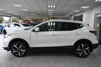 USED 2017 17 NISSAN QASHQAI 1.6 dCi Tekna SUV 5dr Diesel Manual 4WD Euro 6 (s/s) (130 ps) SAT NAV P-ROOF R-CAM H-LEATHERS