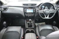 USED 2017 17 NISSAN QASHQAI 1.6 dCi Tekna SUV 5dr Diesel Manual 4WD Euro 6 (s/s) (130 ps) SAT NAV P-ROOF R-CAM H-LEATHERS