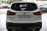 USED 2017 17 NISSAN QASHQAI 1.6 dCi Tekna SUV 5dr Diesel Manual 4WD Euro 6 (s/s) (130 ps) SAT NAV P-ROOF R-CAM H-LEATHERS