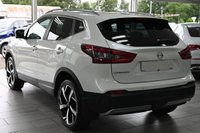 USED 2017 17 NISSAN QASHQAI 1.6 dCi Tekna SUV 5dr Diesel Manual 4WD Euro 6 (s/s) (130 ps) SAT NAV P-ROOF R-CAM H-LEATHERS
