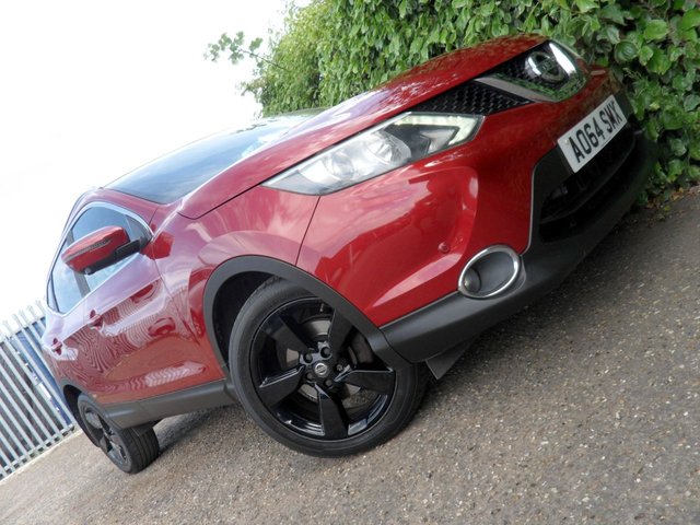 View our NISSAN QASHQAI