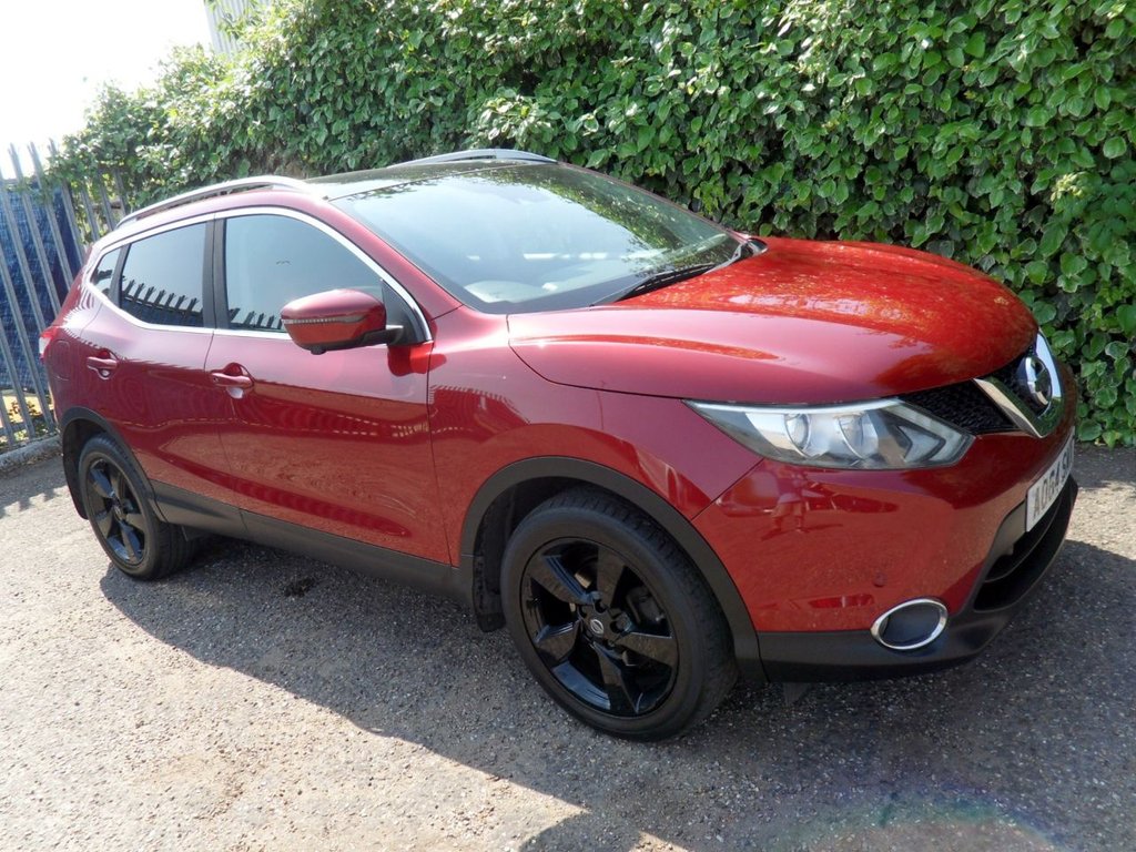 USED 2014 64 NISSAN QASHQAI 1.2 DIG-T n-tec+ SUV 5dr Petrol Manual 2WD Euro 5 (s/s) (115 ps) Pan Roof Sat Nav Privacy 360 Camera
