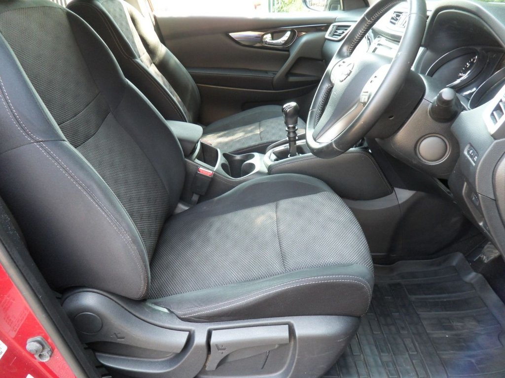 USED 2014 64 NISSAN QASHQAI 1.2 DIG-T n-tec+ SUV 5dr Petrol Manual 2WD Euro 5 (s/s) (115 ps) Pan Roof Sat Nav Privacy 360 Camera