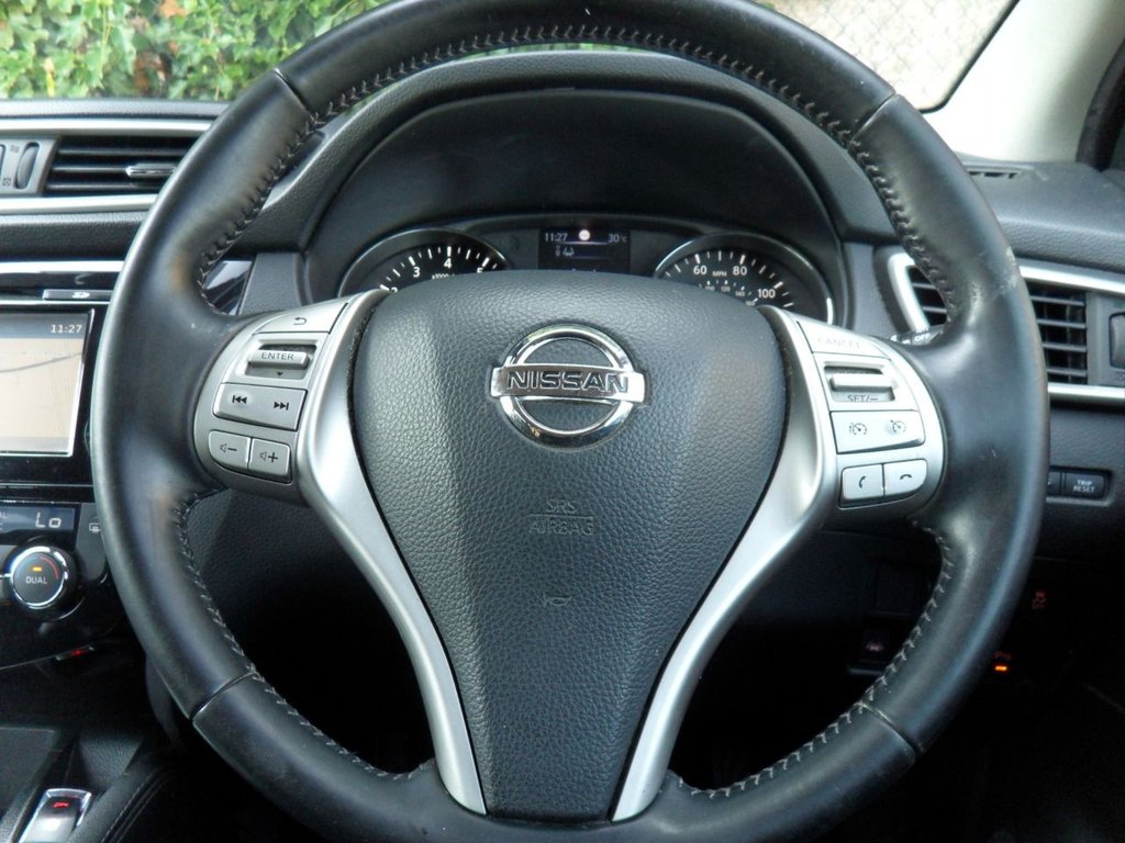 USED 2014 64 NISSAN QASHQAI 1.2 DIG-T n-tec+ SUV 5dr Petrol Manual 2WD Euro 5 (s/s) (115 ps) Pan Roof Sat Nav Privacy 360 Camera