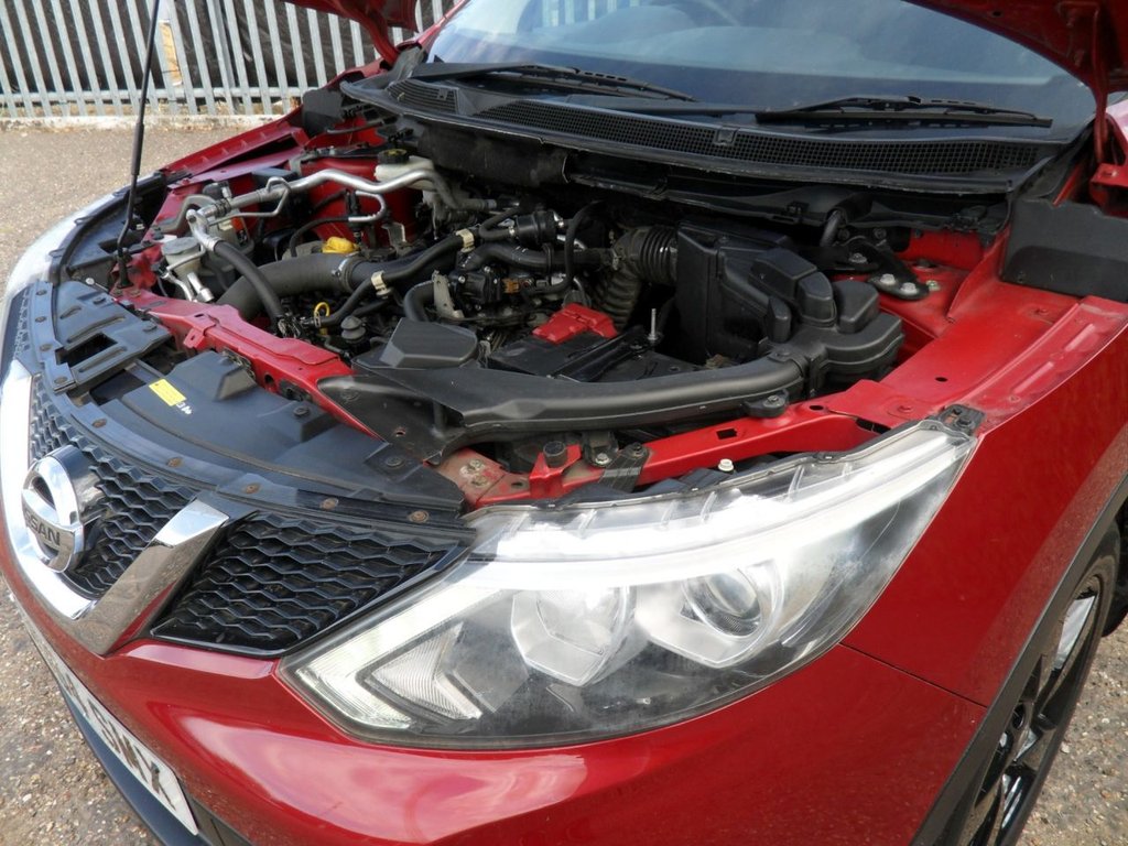 USED 2014 64 NISSAN QASHQAI 1.2 DIG-T n-tec+ SUV 5dr Petrol Manual 2WD Euro 5 (s/s) (115 ps) Pan Roof Sat Nav Privacy 360 Camera