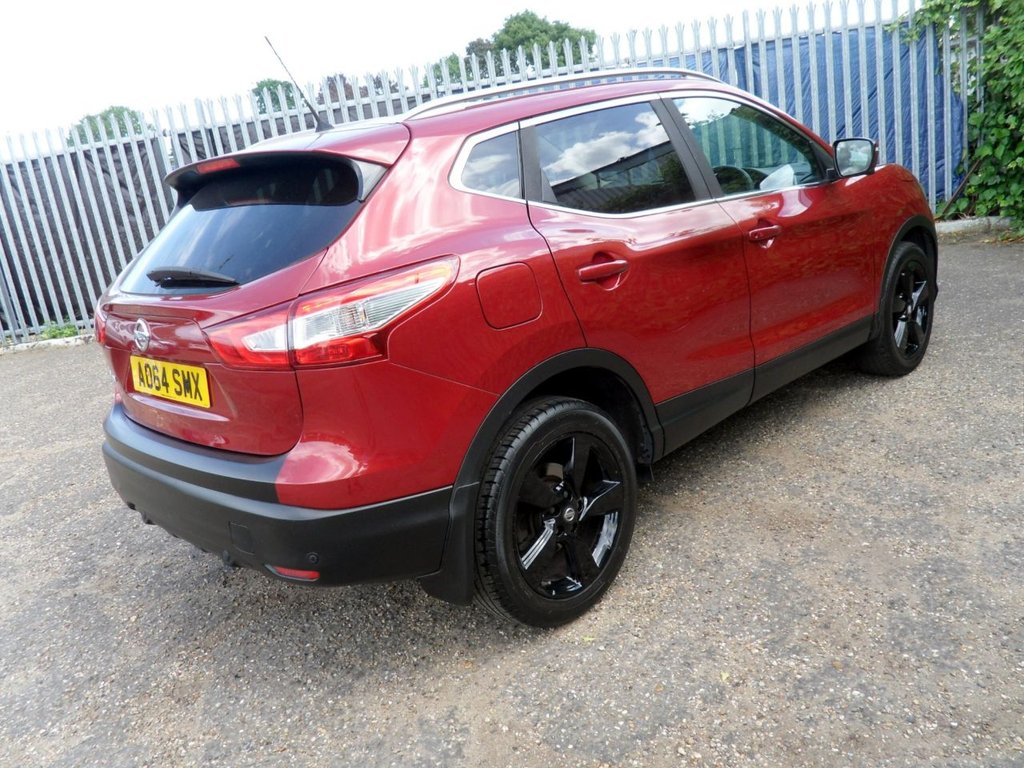 USED 2014 64 NISSAN QASHQAI 1.2 DIG-T n-tec+ SUV 5dr Petrol Manual 2WD Euro 5 (s/s) (115 ps) Pan Roof Sat Nav Privacy 360 Camera