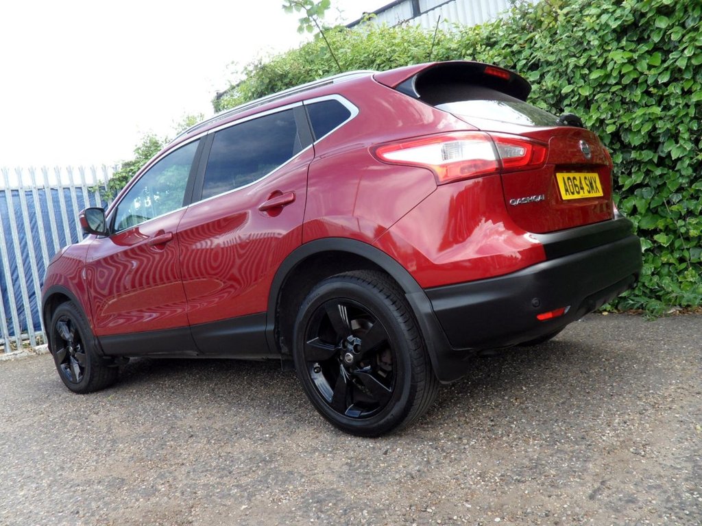 USED 2014 64 NISSAN QASHQAI 1.2 DIG-T n-tec+ SUV 5dr Petrol Manual 2WD Euro 5 (s/s) (115 ps) Pan Roof Sat Nav Privacy 360 Camera