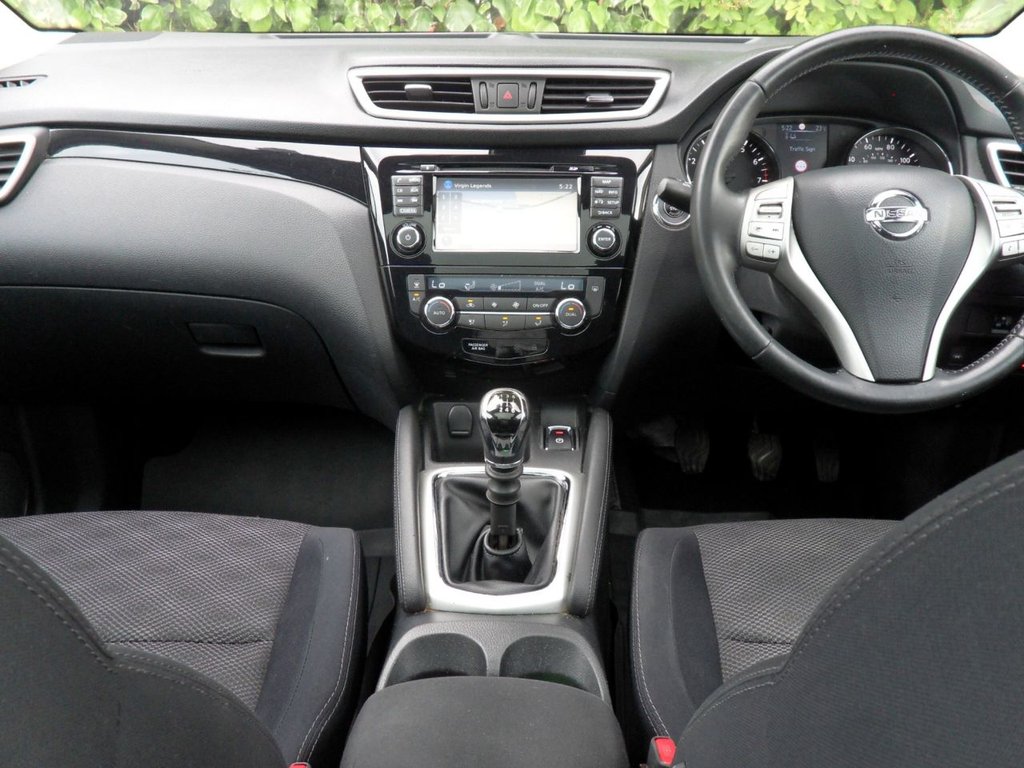 USED 2014 64 NISSAN QASHQAI 1.2 DIG-T n-tec+ SUV 5dr Petrol Manual 2WD Euro 5 (s/s) (115 ps) Pan Roof Sat Nav Privacy 360 Camera