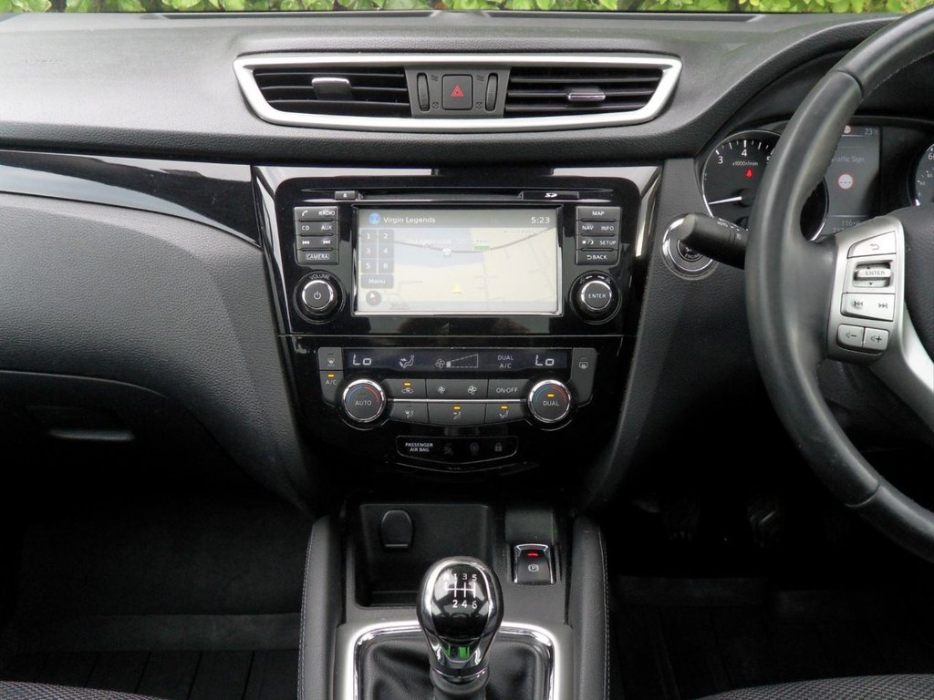USED 2014 64 NISSAN QASHQAI 1.2 DIG-T n-tec+ SUV 5dr Petrol Manual 2WD Euro 5 (s/s) (115 ps) Pan Roof Sat Nav Privacy 360 Camera