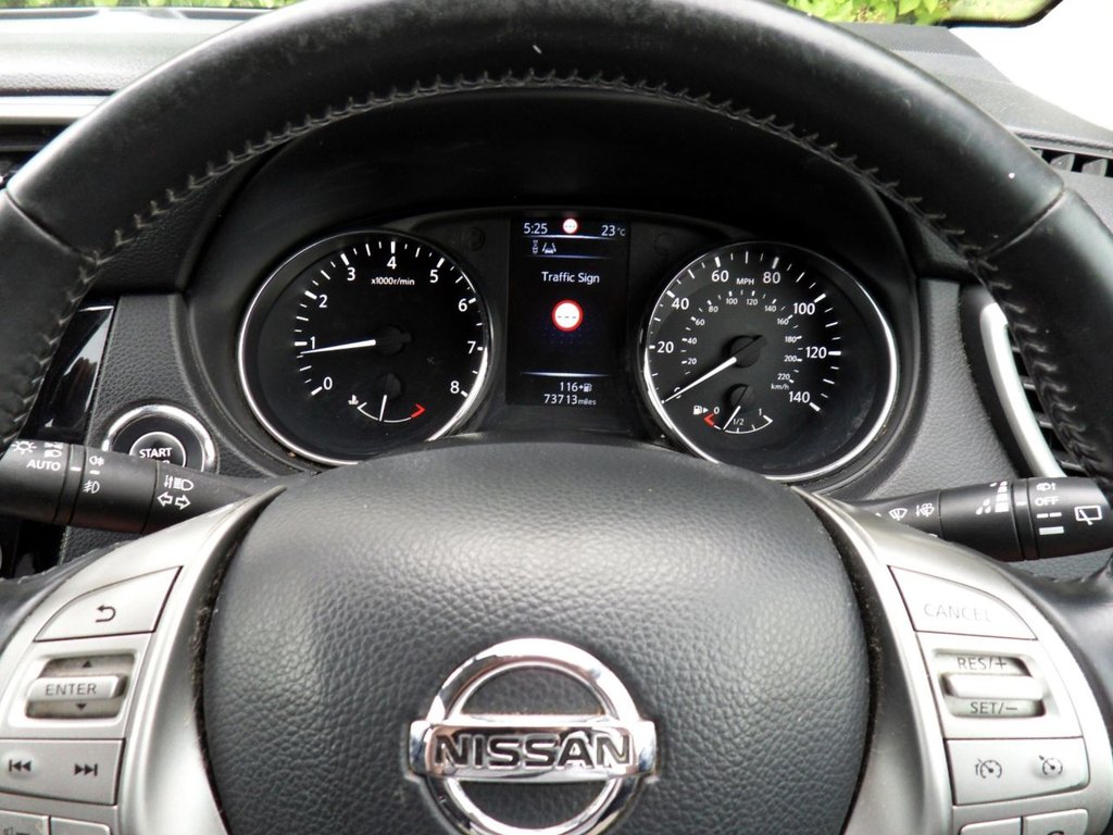 USED 2014 64 NISSAN QASHQAI 1.2 DIG-T n-tec+ SUV 5dr Petrol Manual 2WD Euro 5 (s/s) (115 ps) Pan Roof Sat Nav Privacy 360 Camera