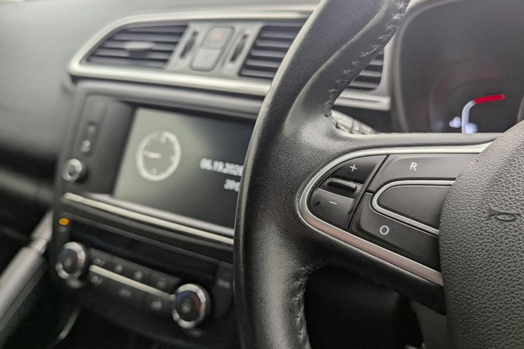 USED 2018 68 RENAULT KADJAR 1.3 TCe Dynamique S Nav SUV 5dr Petrol Manual Euro 6 (s/s) (140 ps) Sat Nav, 19" Alloys, Sensors