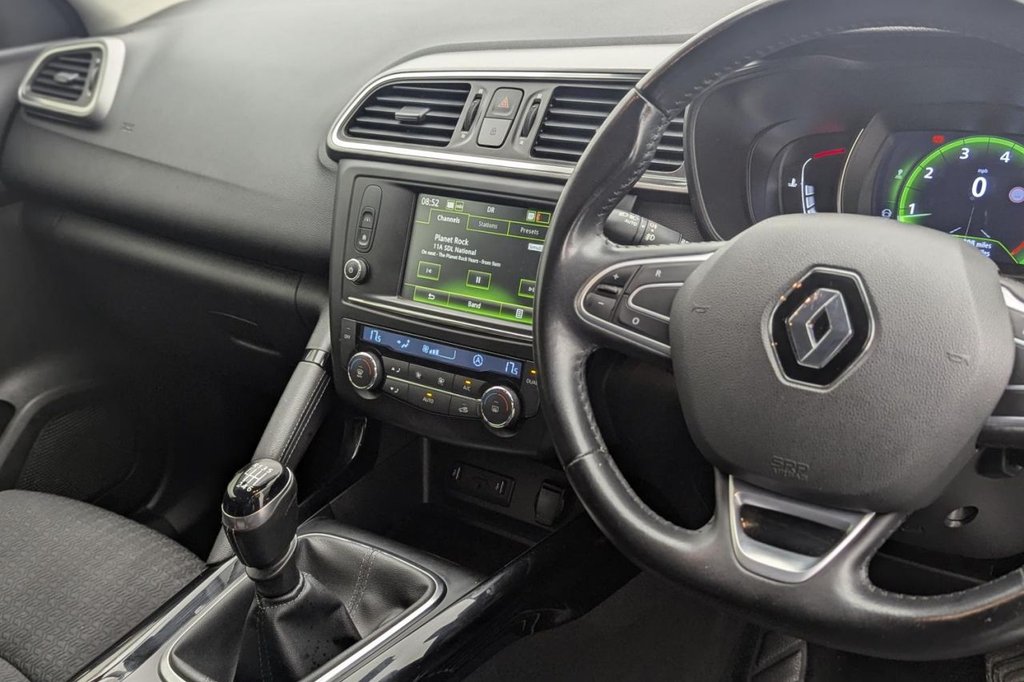 USED 2018 68 RENAULT KADJAR 1.3 TCe Dynamique S Nav SUV 5dr Petrol Manual Euro 6 (s/s) (140 ps) Sat Nav, 19" Alloys, Sensors