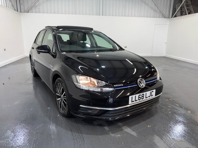 View our VOLKSWAGEN GOLF