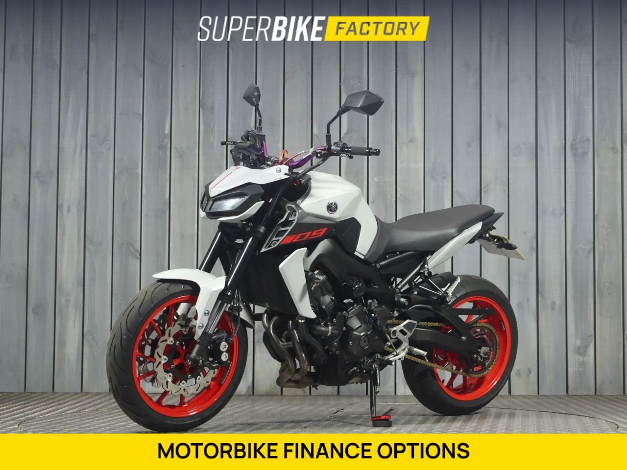 YAMAHA MT-09