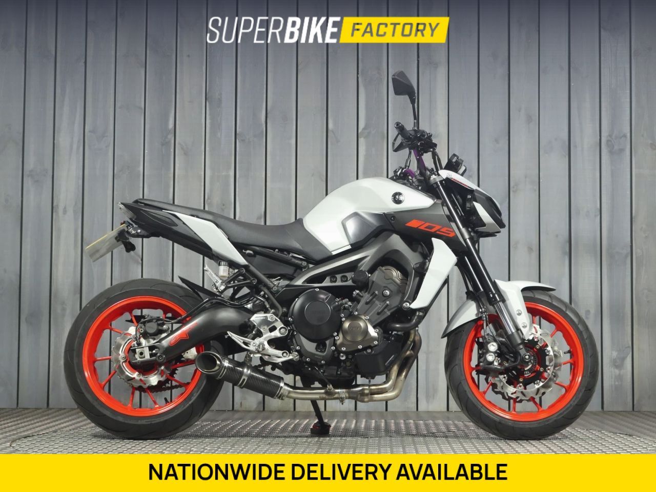 YAMAHA MT-09