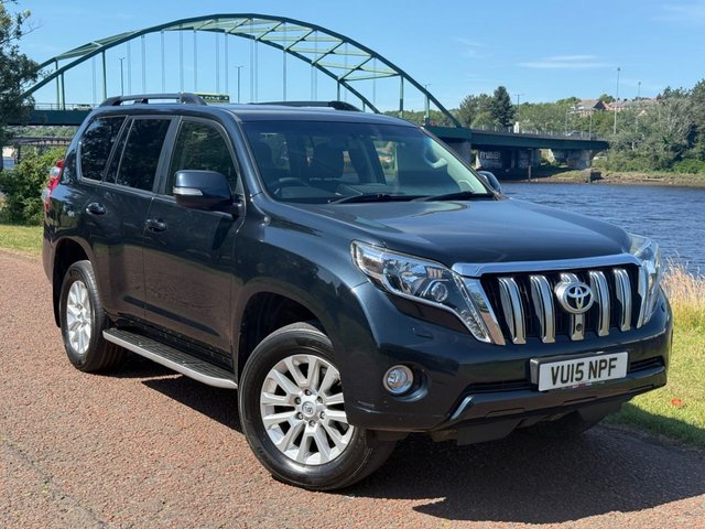 View our TOYOTA LAND CRUISER