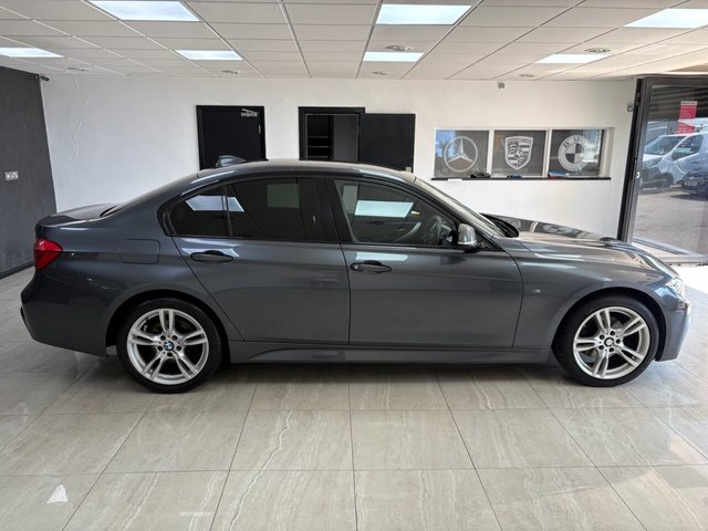 View our BMW 3 SERIES