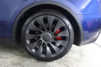 USED 2024 24 TESLA MODEL Y (Dual Motor) Performance Auto 4WDE 5dr Panoramic Roof, Rev Cam,